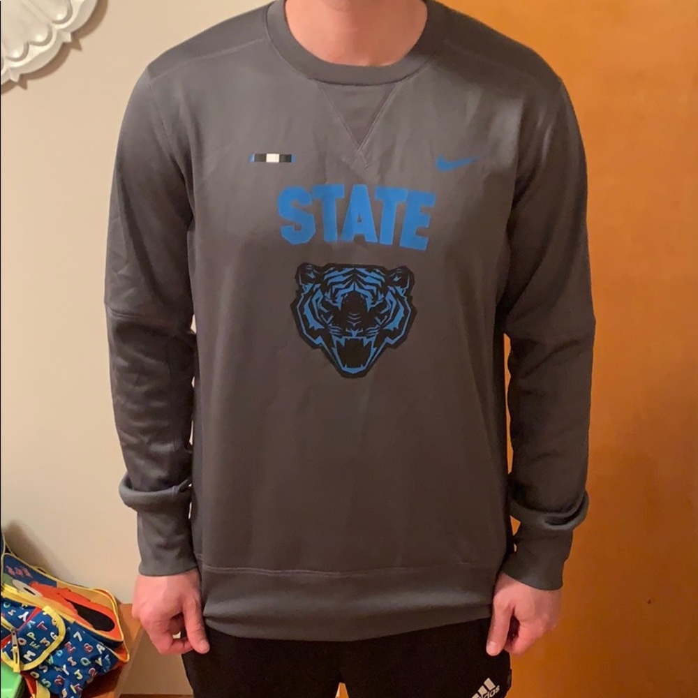 Nike therma fit crewneck